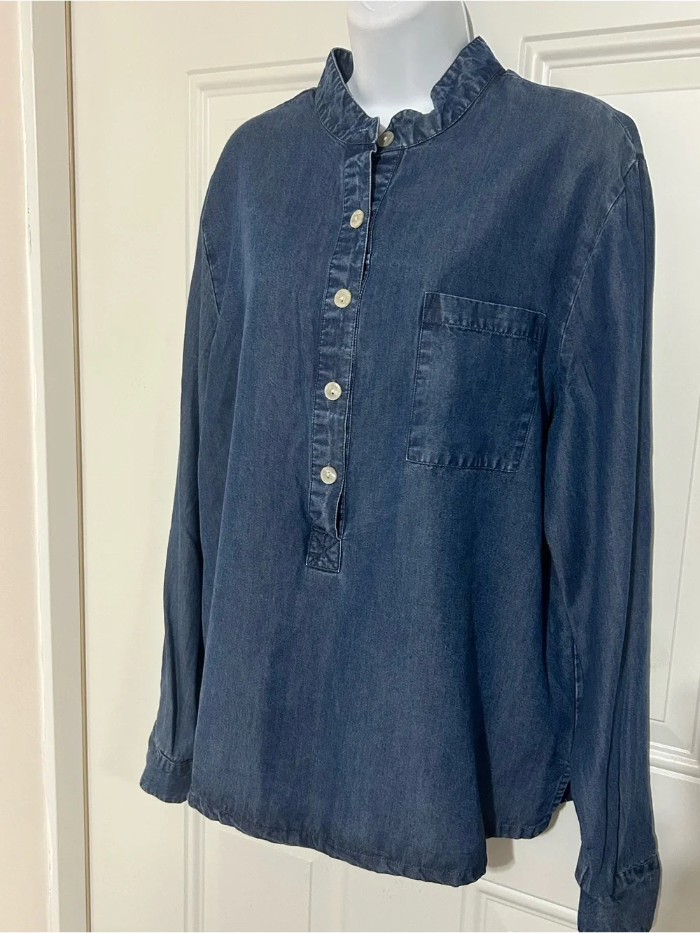 Coldwater Creek Denim-Texture Tencel Top in Dark Blue - Picture 1 of 6